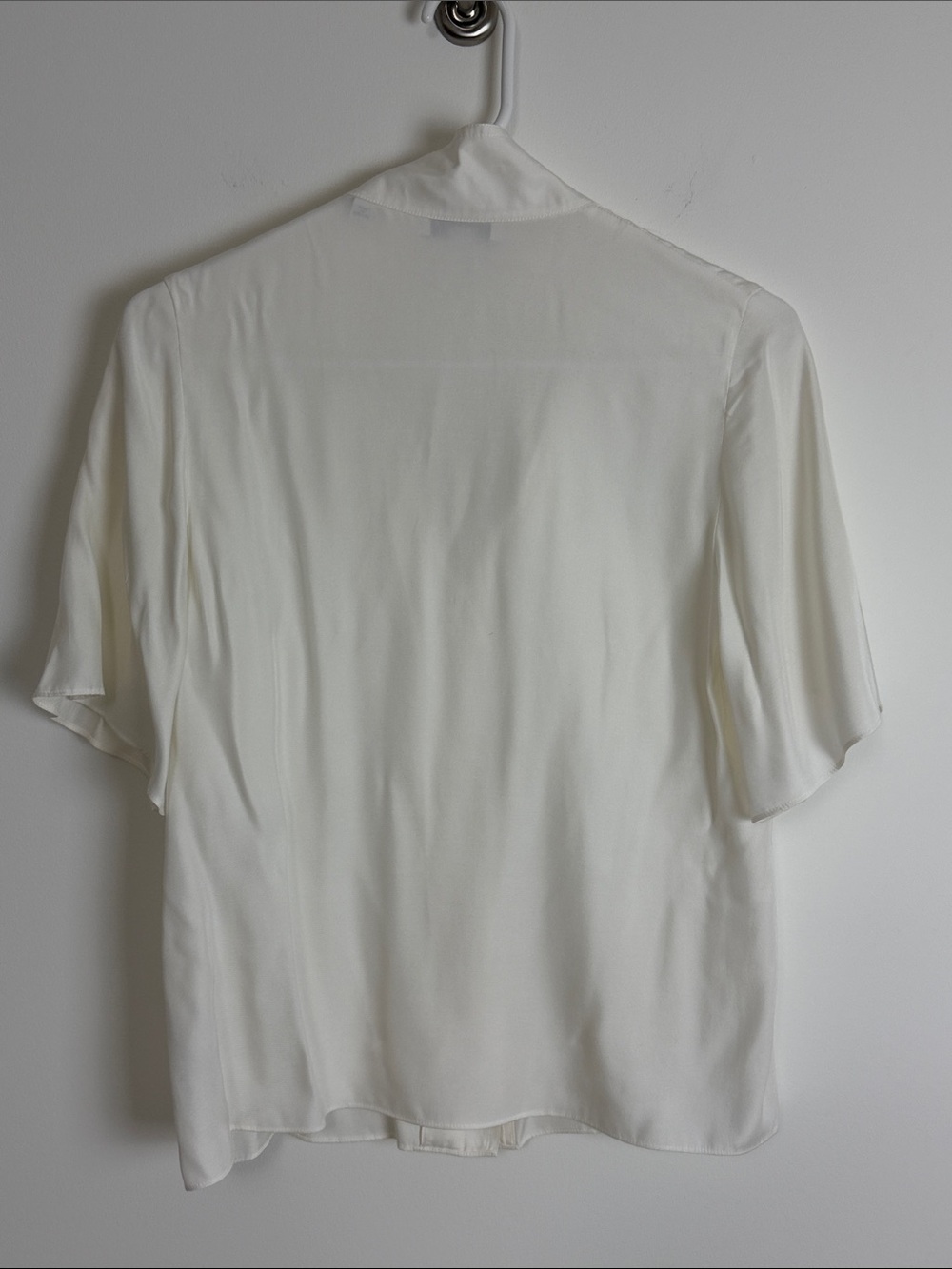 Vince Cream Short-Sleeve Silk-Blend Blouse - Picture 5 of 7